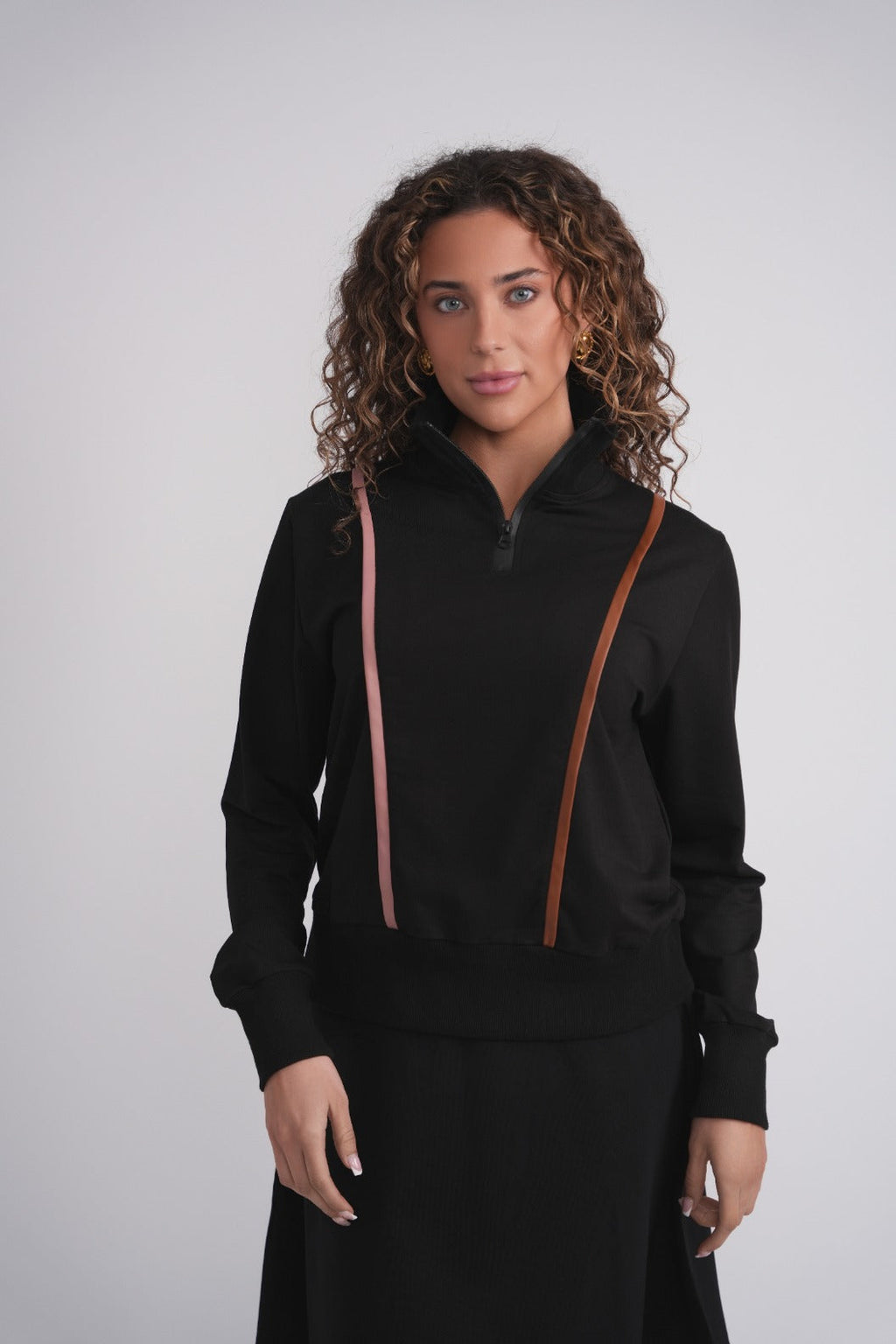Sweatshirt mit halbem Reißverschluss und Lederpaspel